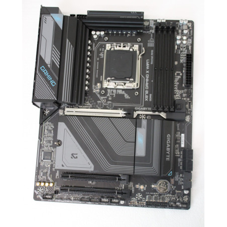 SALE OUT. Gigabyte X870 GAMING X WIFI7 1.0 | Processor family AMD | Processor socket AM5 | DDR5 | Supported hard disk drive inte