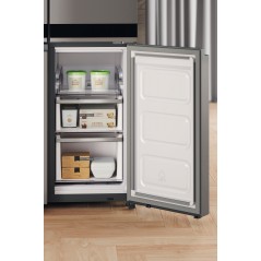 Whirlpool Refrigerator | WQ9 E2L EF | Energy efficiency class E | Free standing | Side by side | Height 187.4 cm | Fridge net ca