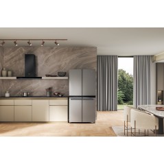 Whirlpool Refrigerator | WQ9 E2L EF | Energy efficiency class E | Free standing | Side by side | Height 187.4 cm | Fridge net ca
